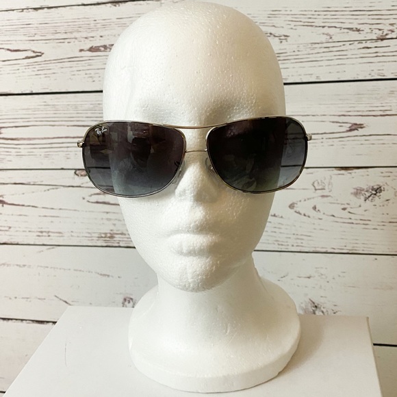 😎SOLD😎Unisex Ray-Ban Aviator Sunglasses - Picture 4 of 6
